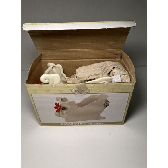 Santa's Sleigh Christmas Poinsettia Flower Center Piece Candy Dish World Bazaars - Picture 3 of 12